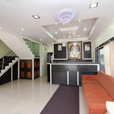 Hotel Sai Ganesh Širdi Exteriér fotografie